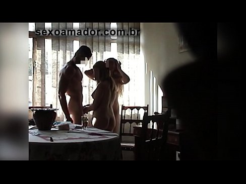 ❤️ Szexbarátok meghívnak egy óriásembert és egy édeshármast vele ❤️❌ Baszás videó at hu.ttsex.ru ️